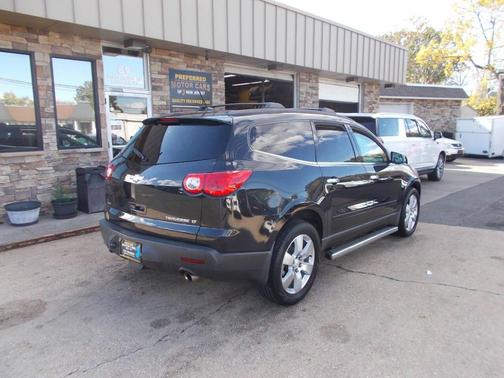 2011 Chevrolet Traverse 2LT