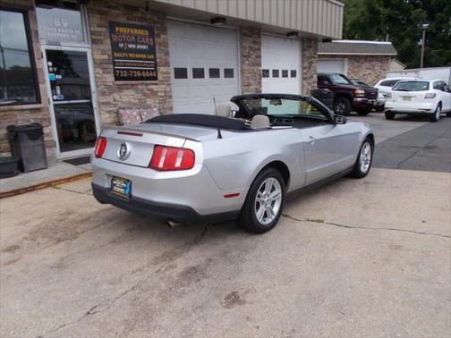 2010 Ford Mustang Premium