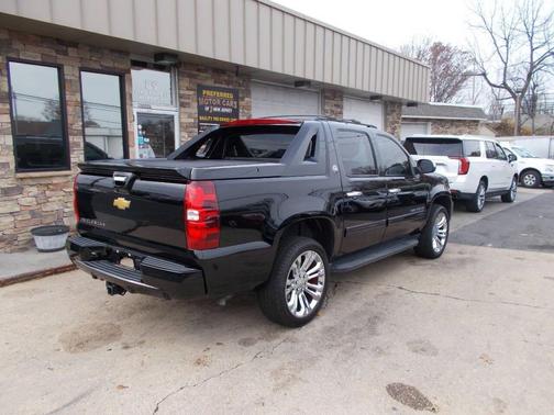 2013 Chevrolet Avalanche LT
