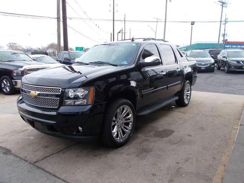 2013 Chevrolet Avalanche LT