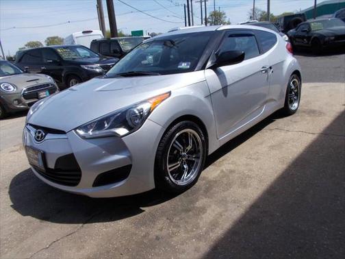 2012 Hyundai Veloster Base