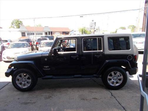2013 Jeep Wrangler Unlimited Sahara