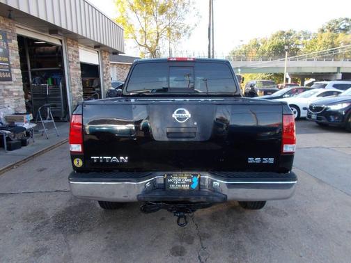 2004 Nissan Titan SE Crew Cab