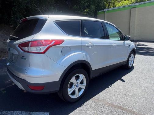 Ingot Silver Metallic 2013 Ford Escape SE