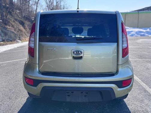 2012 Kia Soul +