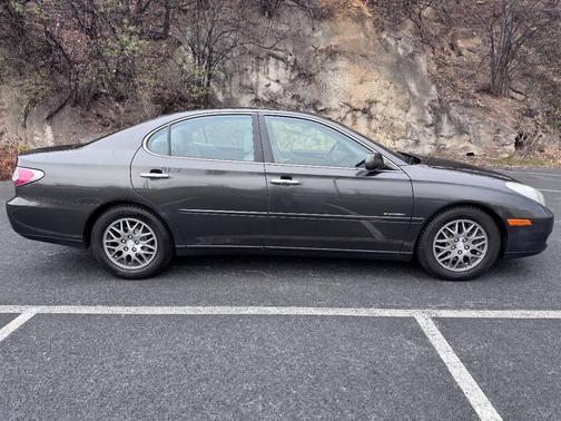 2004 Lexus ES 330 Base