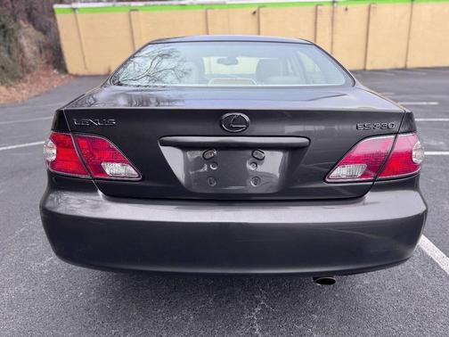2004 Lexus ES 330 Base