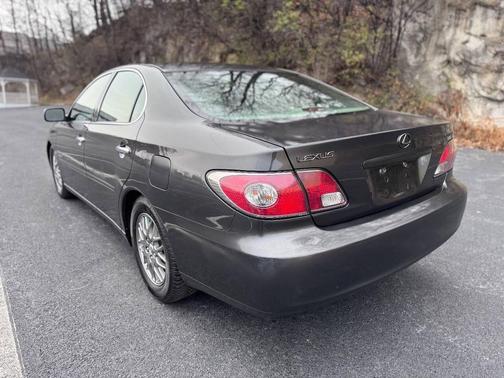 2004 Lexus ES 330 Base