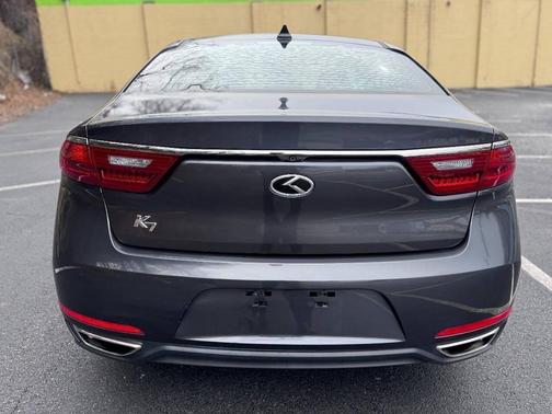 2017 Kia Cadenza Premium 4dr Sedan