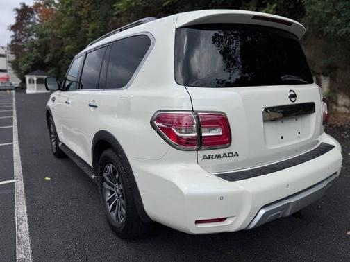 2017 Nissan Armada SL