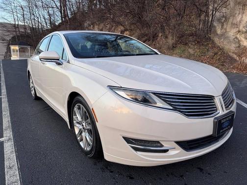 2015 Lincoln MKZ Base