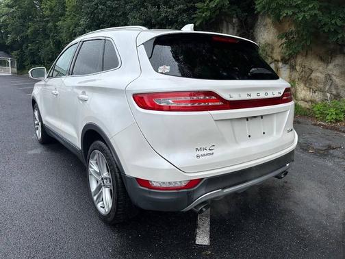 2015 Lincoln MKC Base