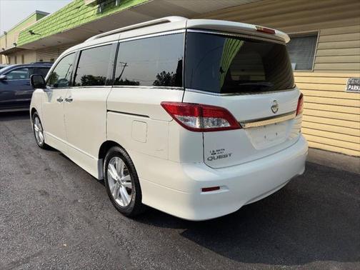 2014 Nissan Quest LE