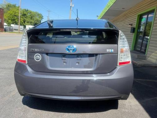 Winter Gray Metallic 2010 Toyota Prius One