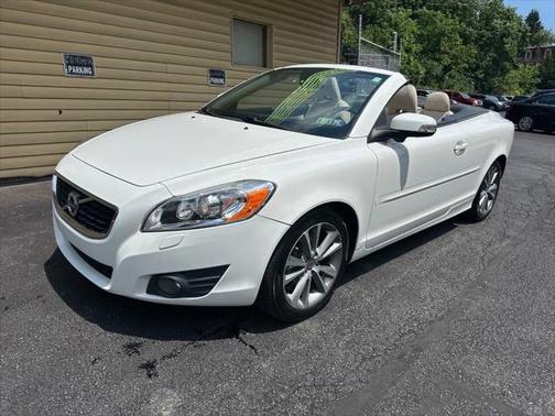 2011 Volvo C70 T5 2dr Convertible