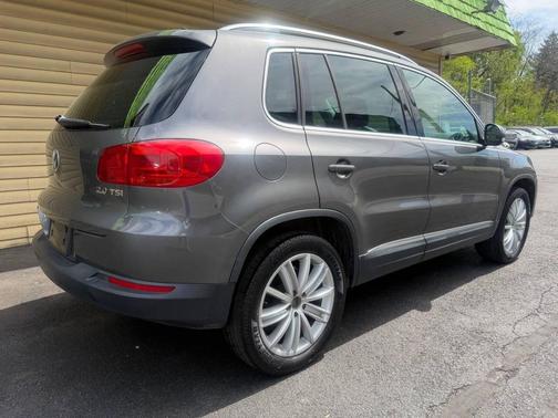 2012 Volkswagen Tiguan SE