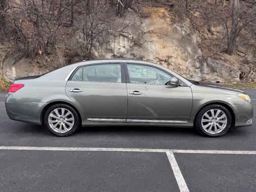 2011 Toyota Avalon Limited
