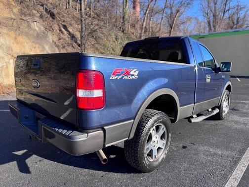 2004 Ford F-150 XL