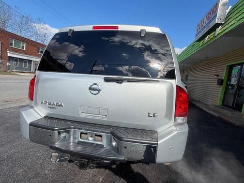 Silver Lightning 2005 Nissan Armada LE