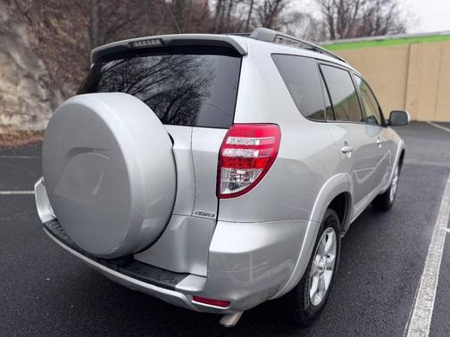 2009 Toyota RAV4 Limited