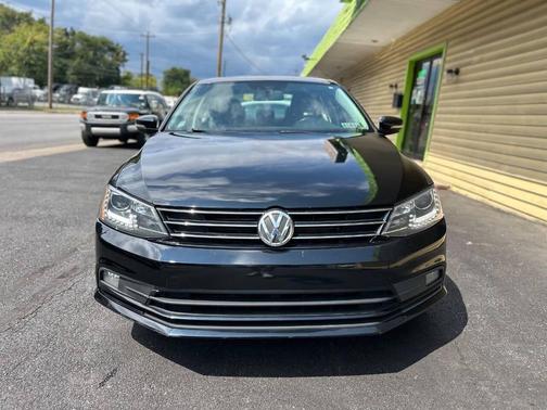 2015 Volkswagen Jetta Auto SE w/Connectivity/Navigation
