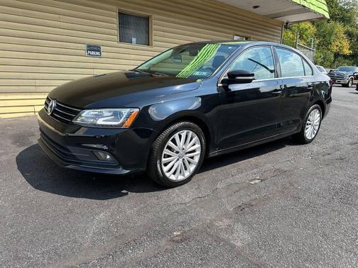 2015 Volkswagen Jetta Auto SE w/Connectivity/Navigation