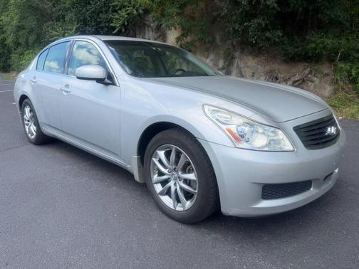 Liquid Platinum 2007 INFINITI G35x Base