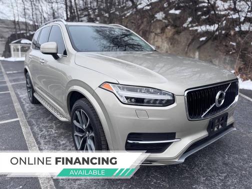 2016 Volvo XC90 T6 Momentum