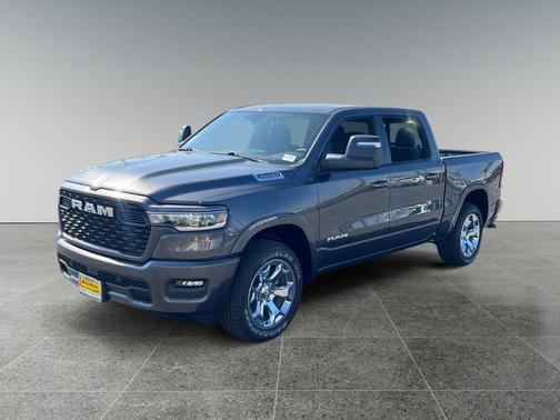Granite Crystal Metallic Clearcoat 2026 RAM 1500 Big Horn/Lone Star