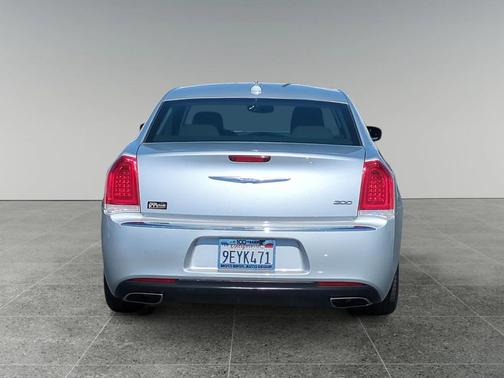 2023 Chrysler 300 Touring