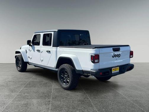 2024 Jeep Gladiator Sport S