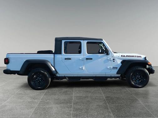 2023 Jeep Gladiator Sport
