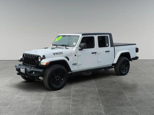 2022 Jeep Gladiator Sport