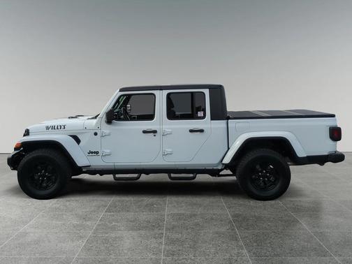 2022 Jeep Gladiator Sport