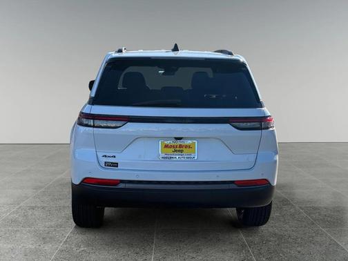 2026 Jeep Grand Cherokee Altitude