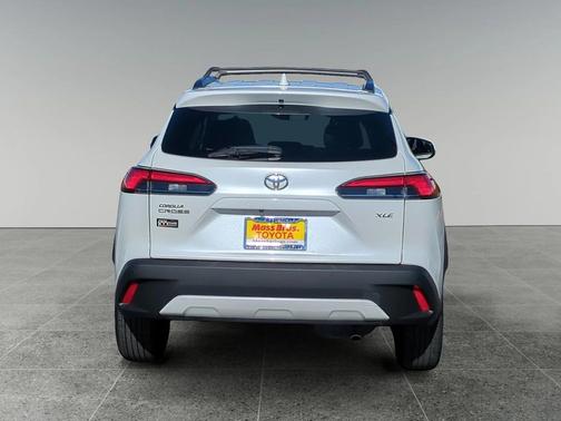 2023 Toyota Corolla Cross XLE