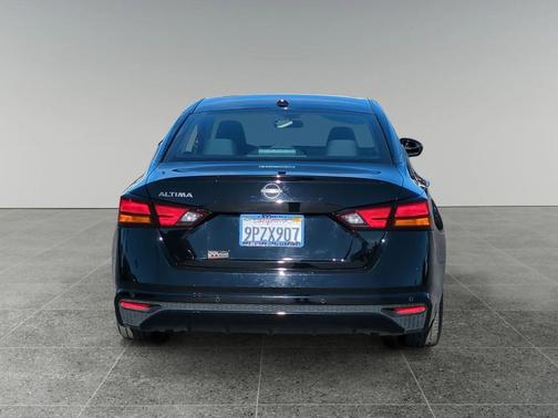 2025 Nissan Altima S FWD