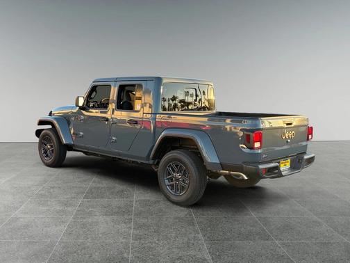 2026 Jeep Gladiator Sport S