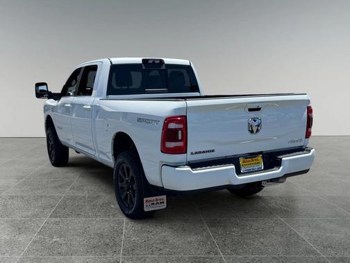 2024 RAM 2500 Laramie Crew Cab 4x4 6'4' Box