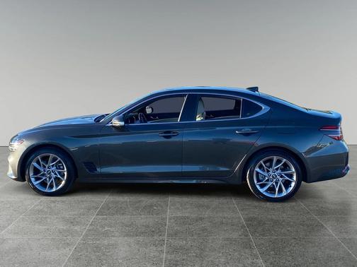 2022 Genesis G70 2.0T RWD