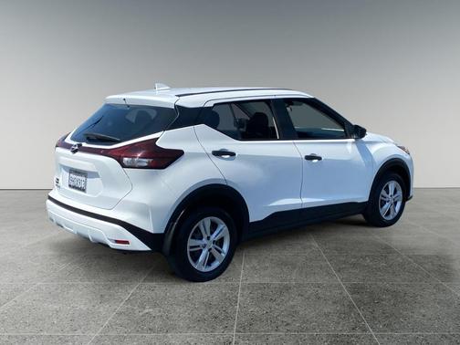 Fresh Powder 2023 Nissan Kicks S
