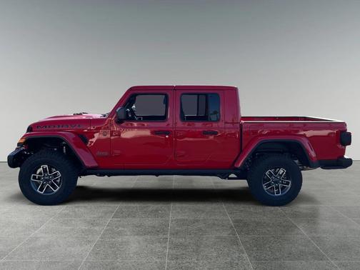 2025 Jeep Gladiator Mojave X