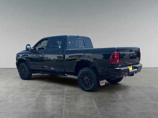 2025 RAM 3500 Limited Crew Cab 4x4 6'4' Box