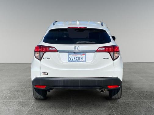 Platinum White Pearl 2022 Honda HR-V EX