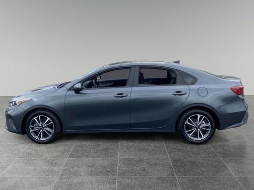 Gravity Gray 2022 Kia Forte LXS