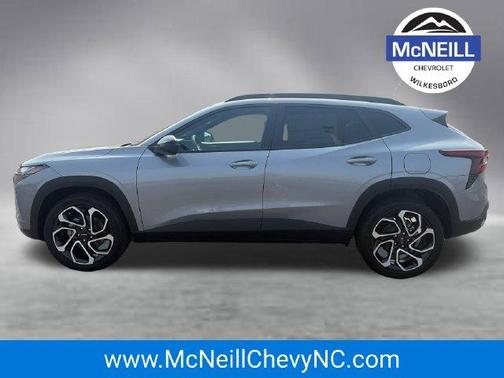 Sterling Gray Metallic 2026 Chevrolet Trax 2RS