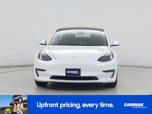 White 2022 Tesla Model 3