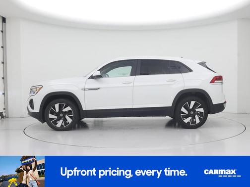 White 2024 Volkswagen Atlas Cross Sport SE w/Tech