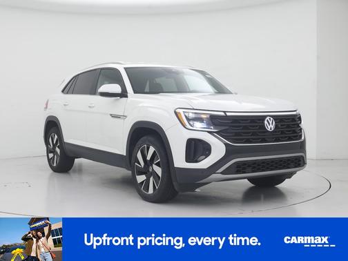 White 2024 Volkswagen Atlas Cross Sport SE w/Tech