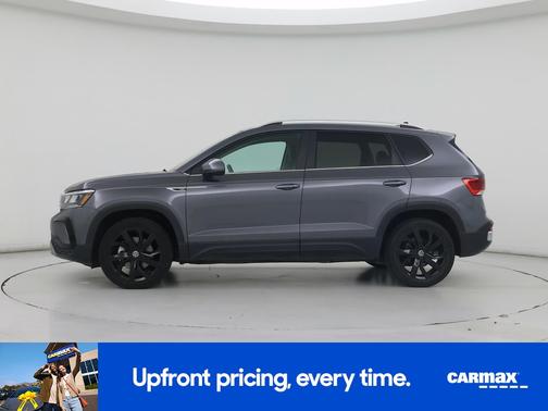 Gray 2023 Volkswagen Taos SE